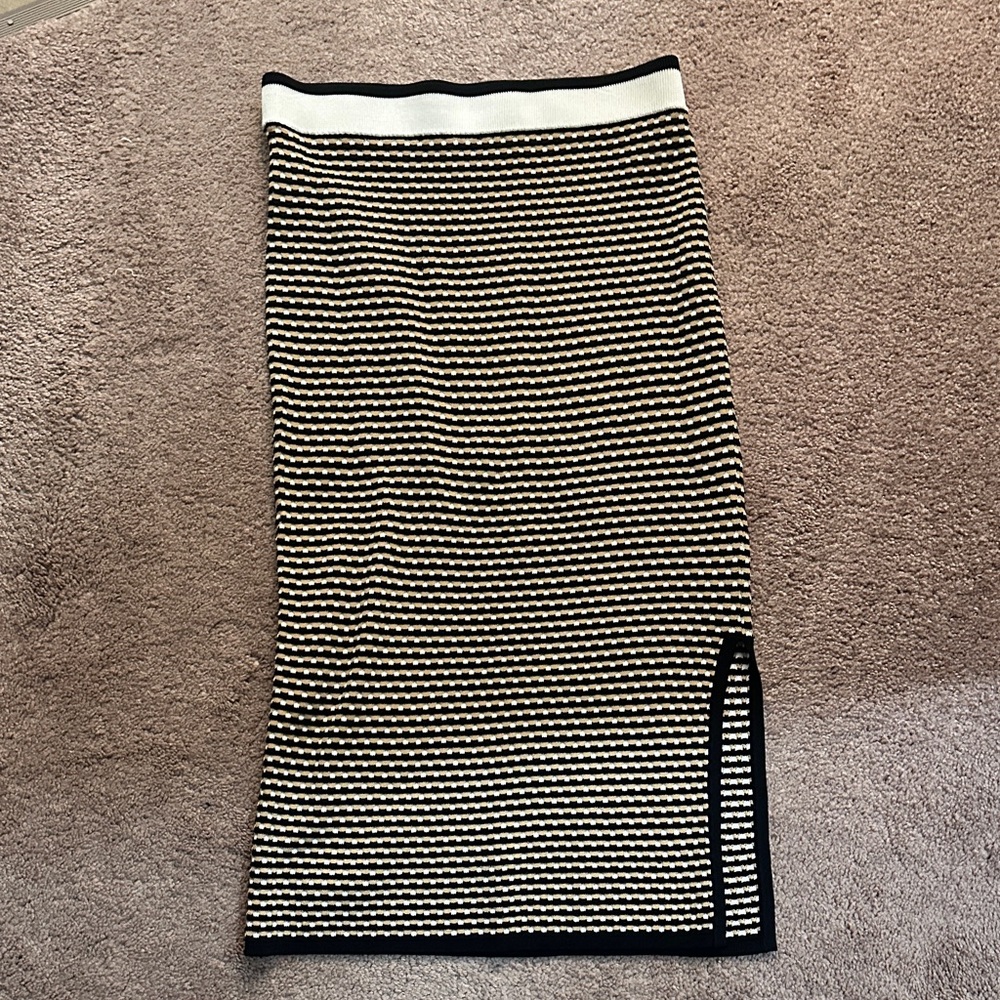 Ella Black and Cream Patterned Midi Skirt